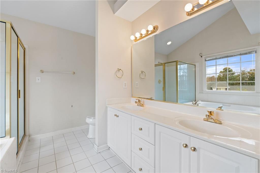 7705 Haw Meadows Drive, Kernersville, North Carolina image 26