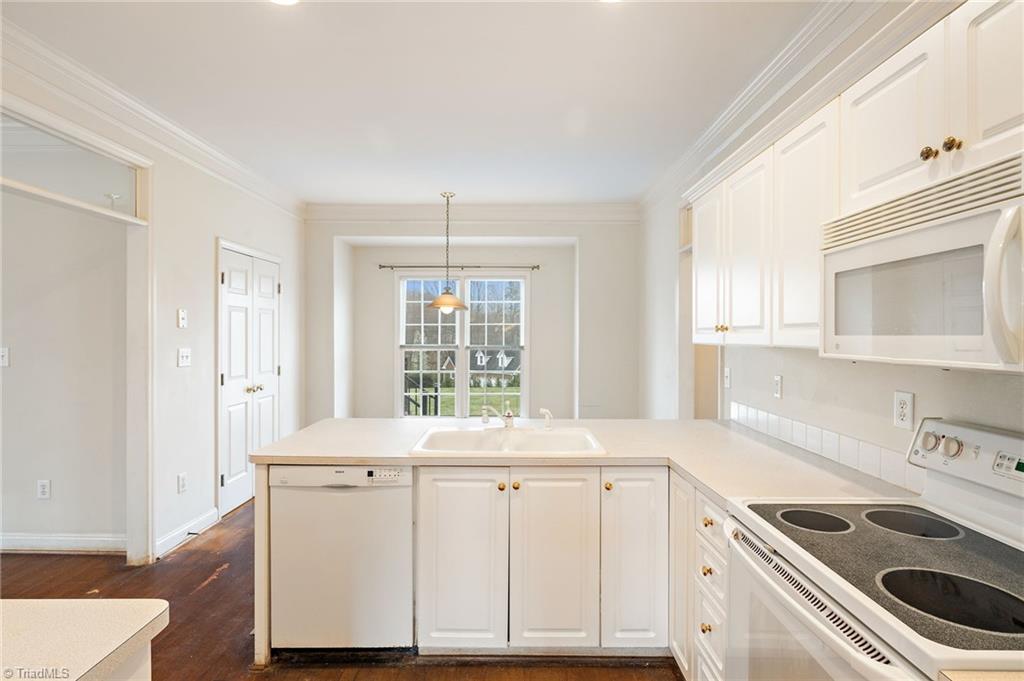 7705 Haw Meadows Drive, Kernersville, North Carolina image 14