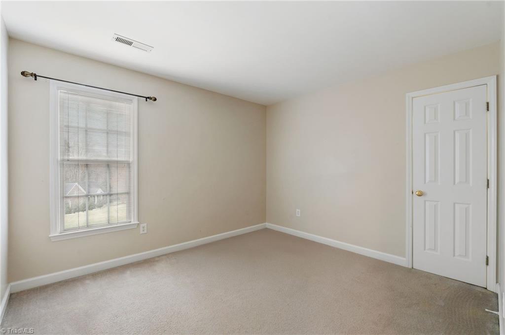 7705 Haw Meadows Drive, Kernersville, North Carolina image 29