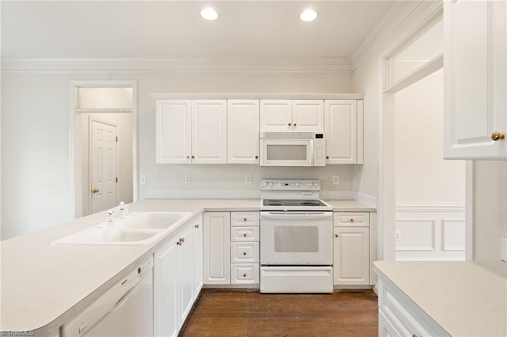 7705 Haw Meadows Drive, Kernersville, North Carolina image 16