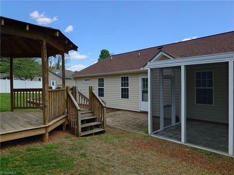 A home in Rural Hall