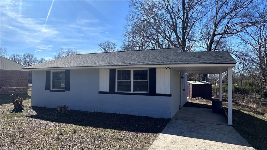 Photo of 2314 Acorn Road, Greensboro, NC 27406 (MLS # 1212562)