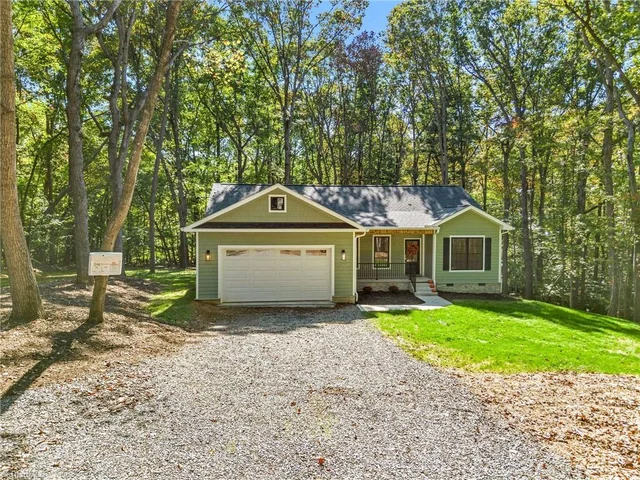 348 Woodland Drive, photo 2 of 50