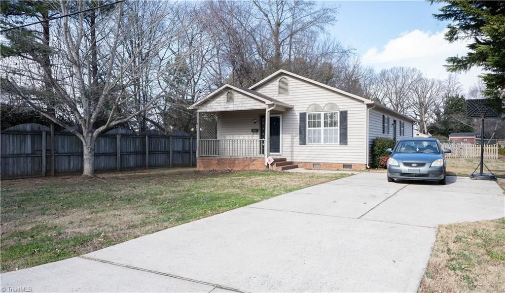Photo of 111 Seward Avenue, High Point, NC 27265 (MLS # 1206502)