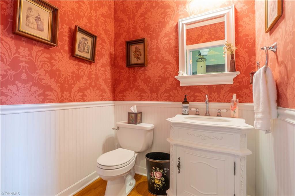 8116 Glengarriff Road, Clemmons, North Carolina image 32