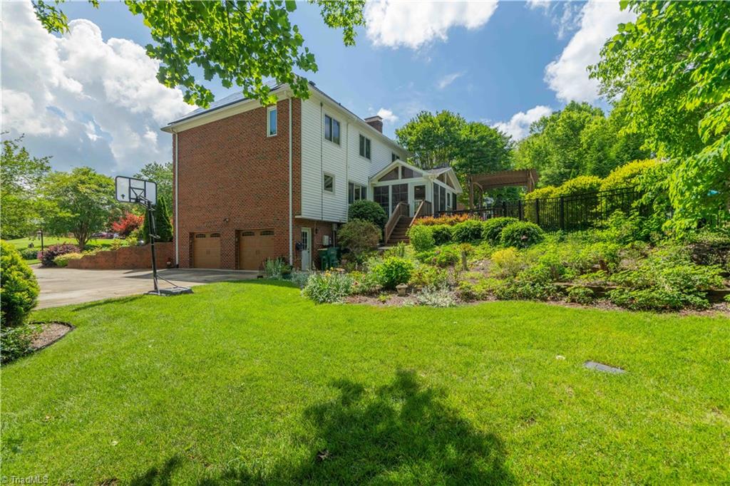 8116 Glengarriff Road, Clemmons, North Carolina image 8