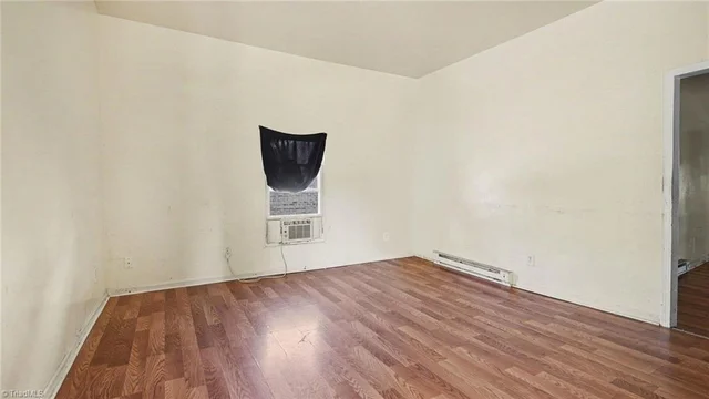 919 Asheboro Street, photo 4 of 25