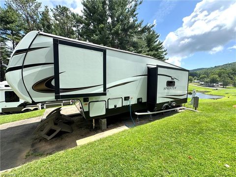 Homes For Sale - 503 Saddle Ridge Drive<br/> Alleghany County, Ennice, NC 28623