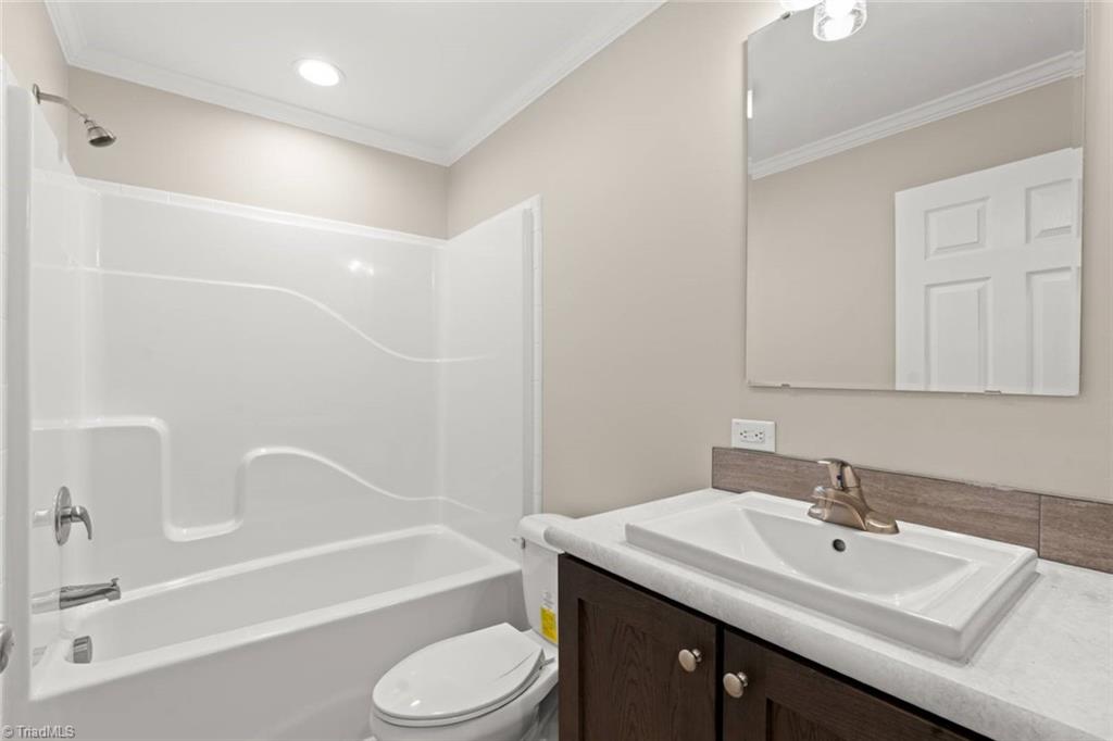 Lewisville, North Carolina 27023, United States, 2 Bedrooms Bedrooms, ,2 BathroomsBathrooms,Residential,Active,5080