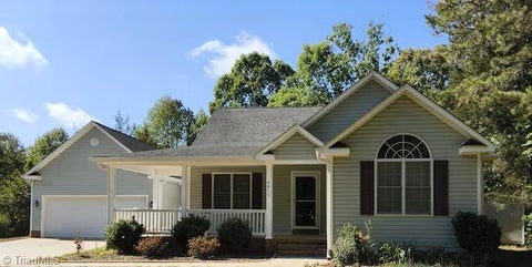 Homes For Sale - 4417 Springbrook Drive<br/> Burlington, NC 27215