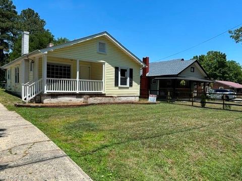 Homes For Rent - 1011 Nathan Hunt Drive<br/> Guilford County, High Point, NC 27260