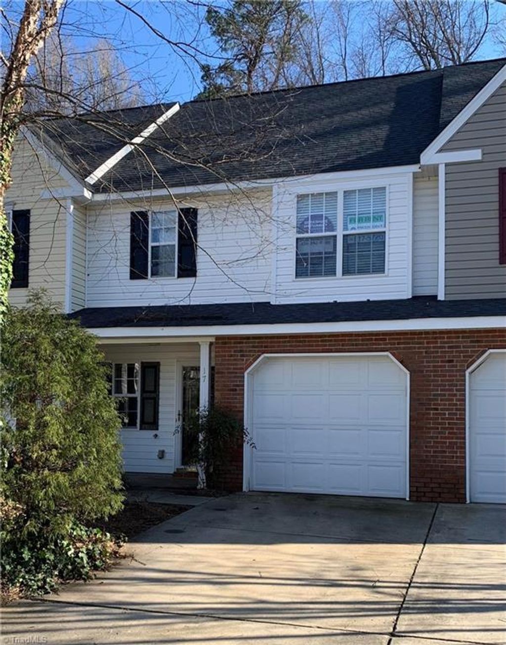 Photo of 17 Pickwick Place, Greensboro, NC 27407 (MLS # 1210570)