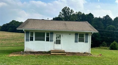 A home in Mount Airy