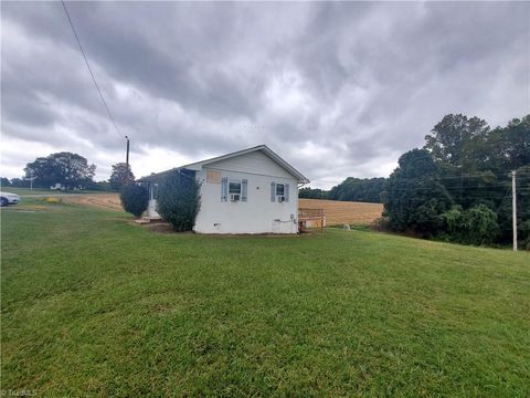 A home in Mount Airy