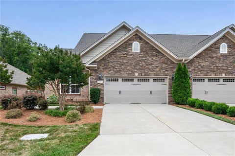 Townhouse For Sale - 2934 York Place Drive<br/> Walkertown, NC 27051