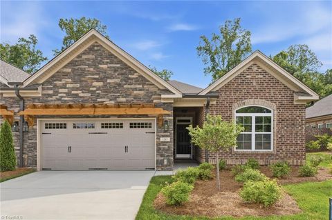 Townhouse For Sale - 1247 Talisker Way<br/> Burlington, NC 27215