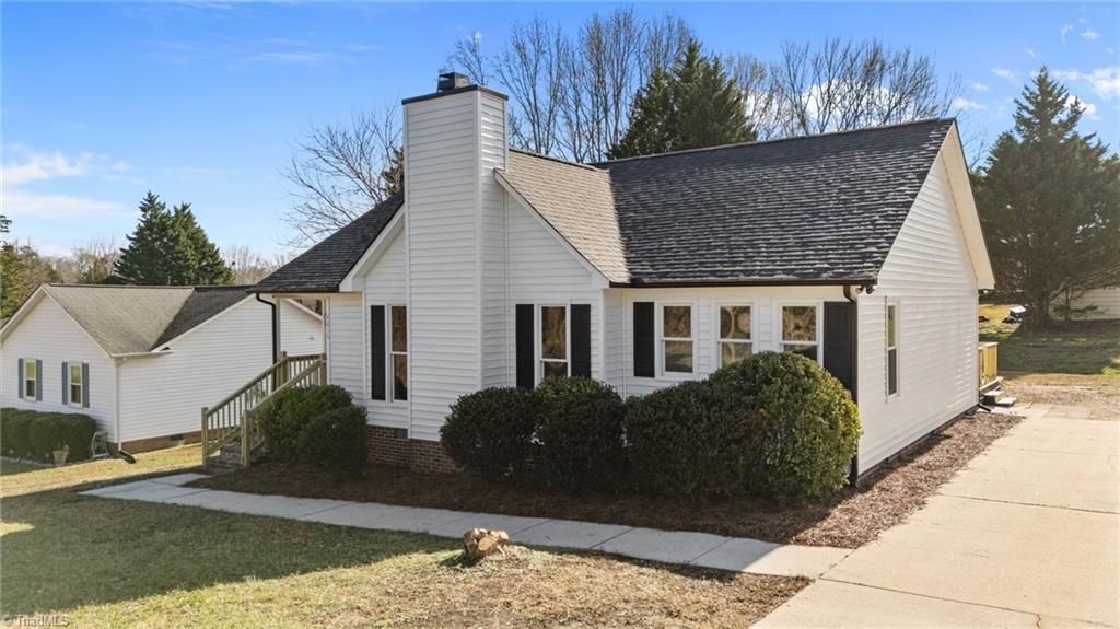 Photo of 4216 Huff Road, Archdale, NC 27263 (MLS # 1203756)