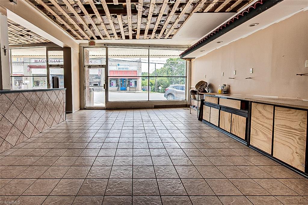 1532 Main Street