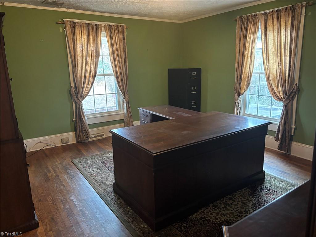 7323 Shadyside Drive