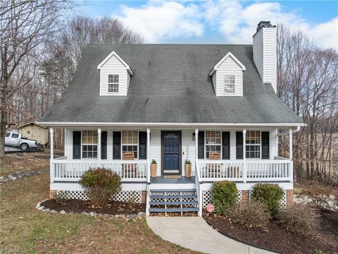 165 Crossfield Court Lexington NC 27295