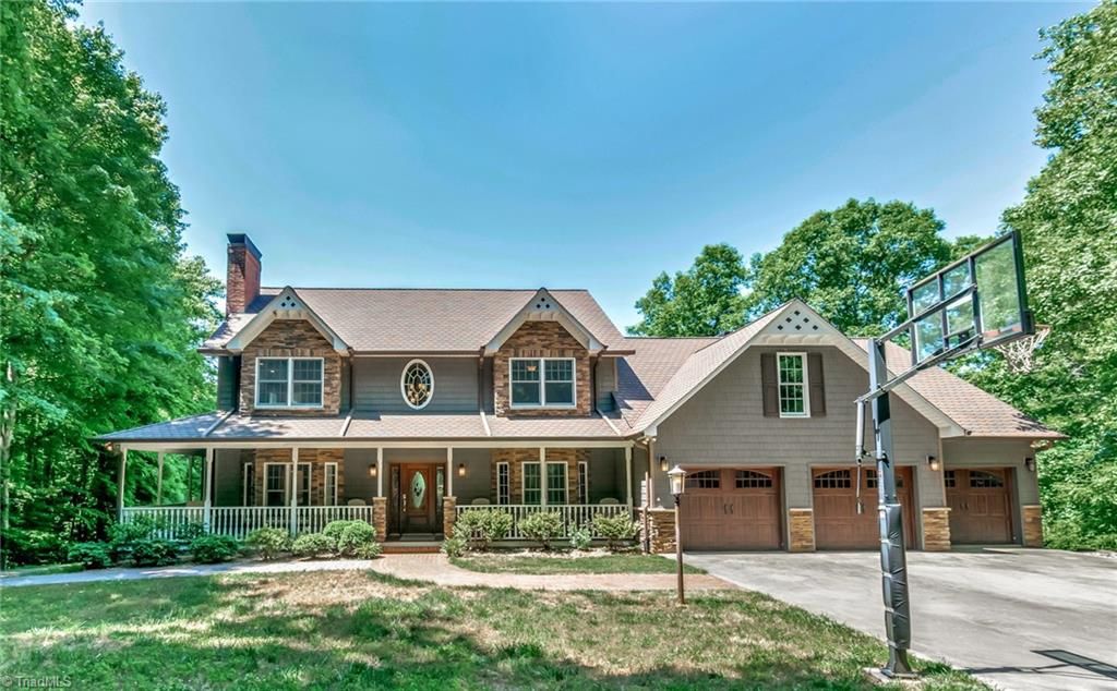 Photo of 292 Breckenridge Lane, Wilkesboro, NC 28697 (MLS # 1222323)