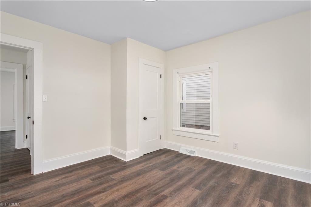 515 Ridgecrest Drive, High Point, North Carolina image 12