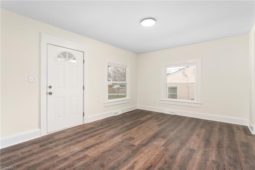 515 Ridgecrest Drive, High Point, North Carolina image 6