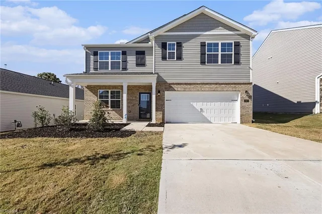 709 Tobacco Road, photo 2 of 30