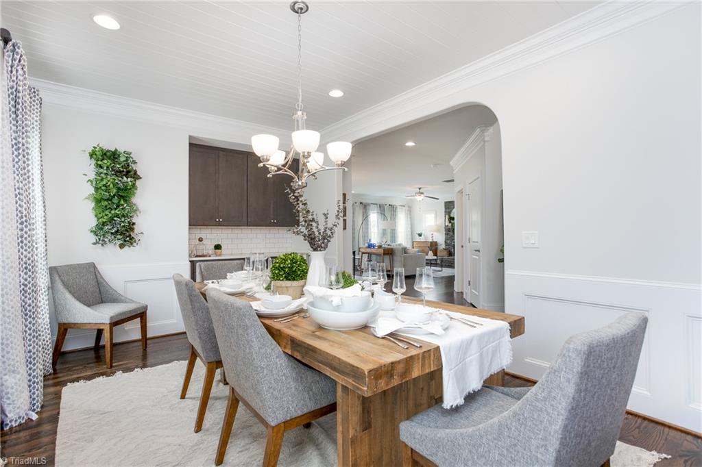 8015 Northwest Meadows Drive