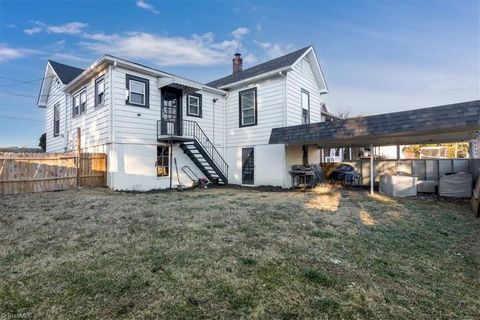 A home in Mount Airy