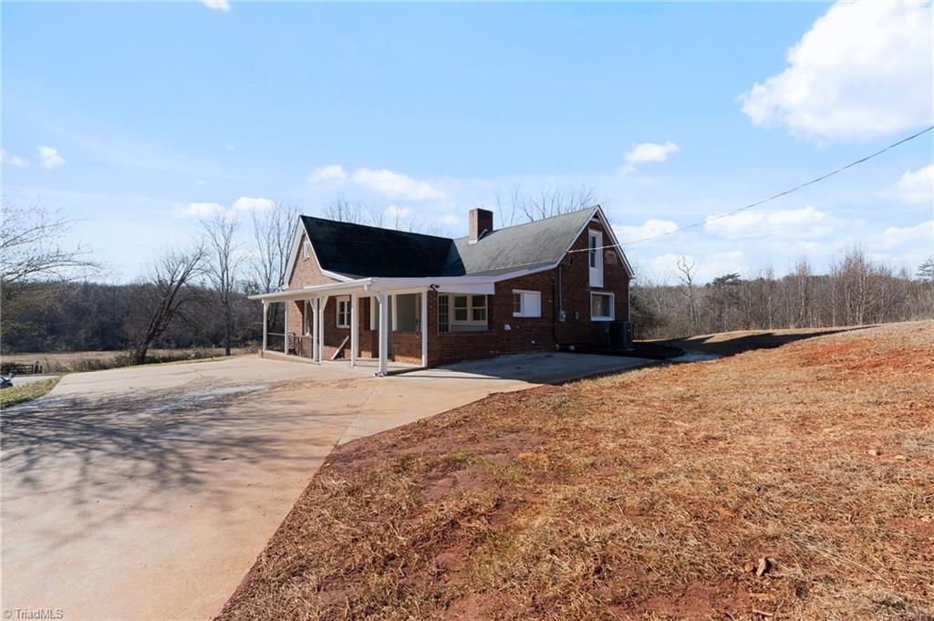 Photo of 4254 Sparta Road, North Wilkesboro, NC 28659 (MLS # 1206786)