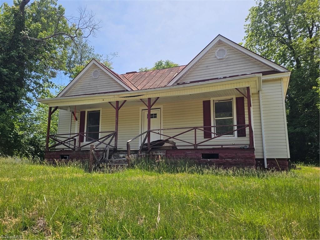 Photo of 207 Field Street, Reidsville, NC 27320 (MLS # 1218635)
