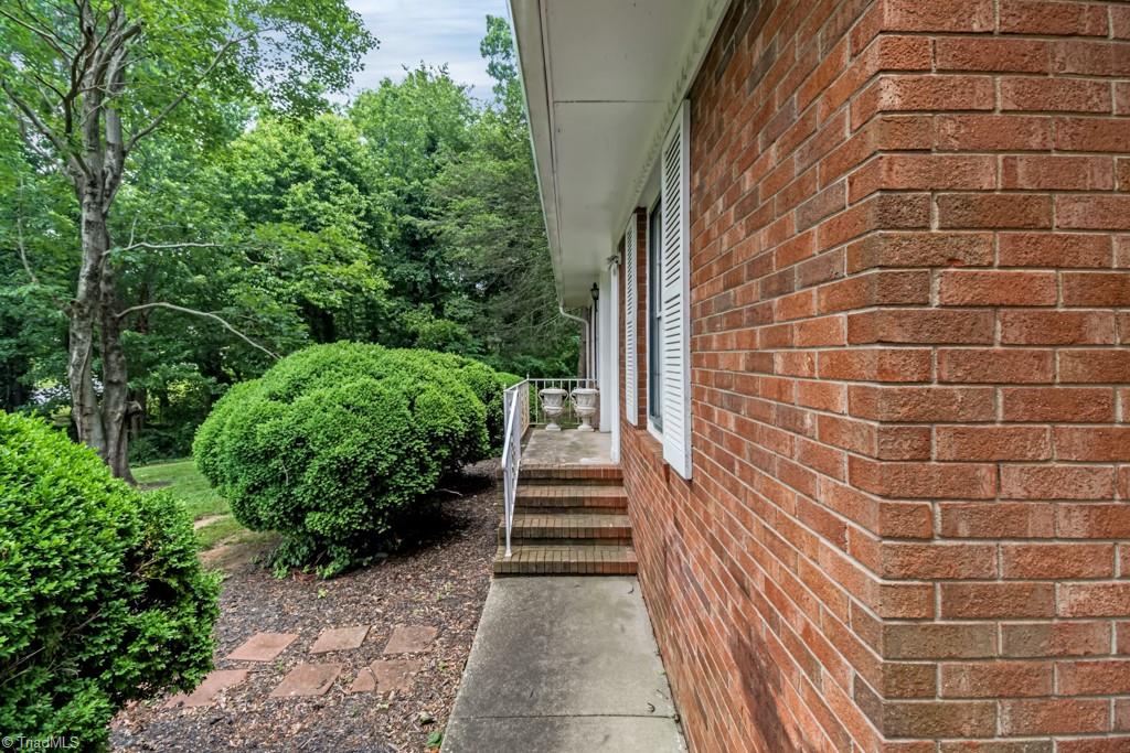 1281 Woodbrook Drive, Kernersville, North Carolina image 41