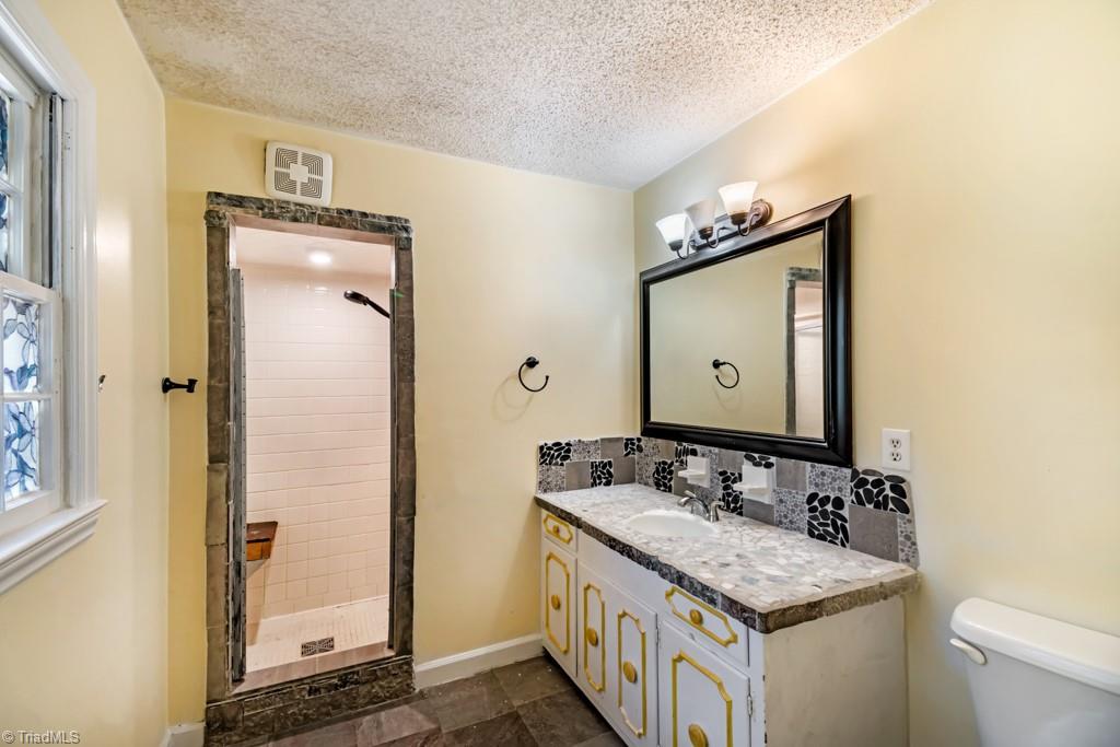 1281 Woodbrook Drive, Kernersville, North Carolina image 22