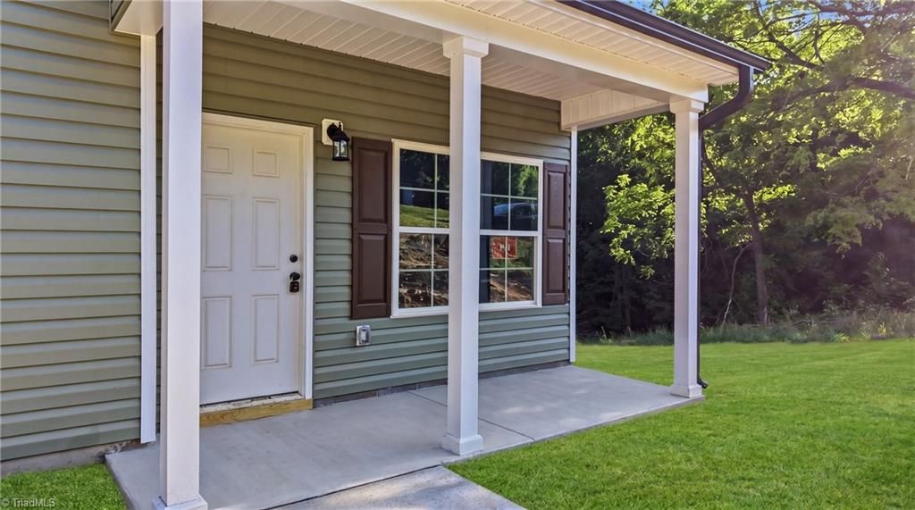 Photo of 1103 Craver Drive, Lexington, NC 27292 (MLS # 1217490)