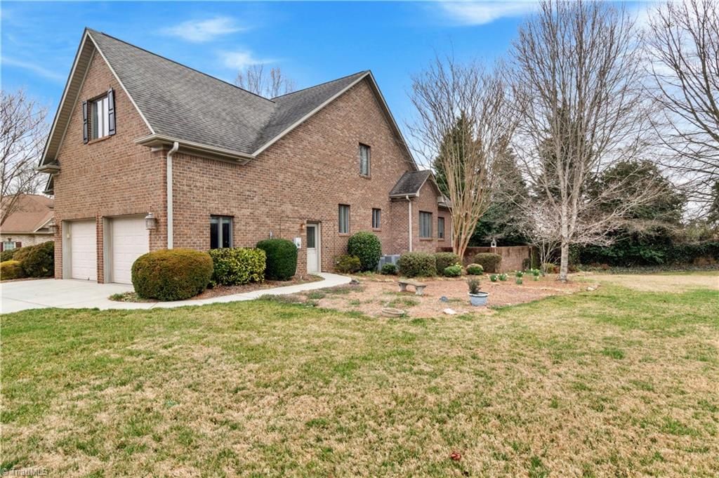 Photo of 157 Cedar Lane, Bermuda Run, NC 27006 (MLS # 1211255)