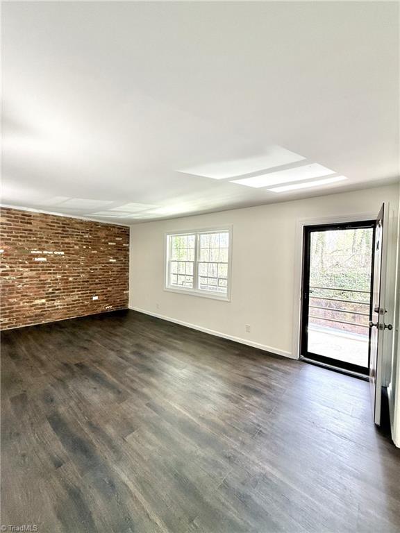 Kernersville, North Carolina 27284, United States, 2 Bedrooms Bedrooms, ,2 BathroomsBathrooms,Residential,Pending,81658