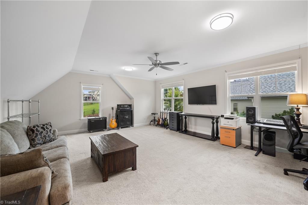 Clemmons, North Carolina 27012, United States, 4 Bedrooms Bedrooms, ,3 BathroomsBathrooms,Residential,Pending,190680