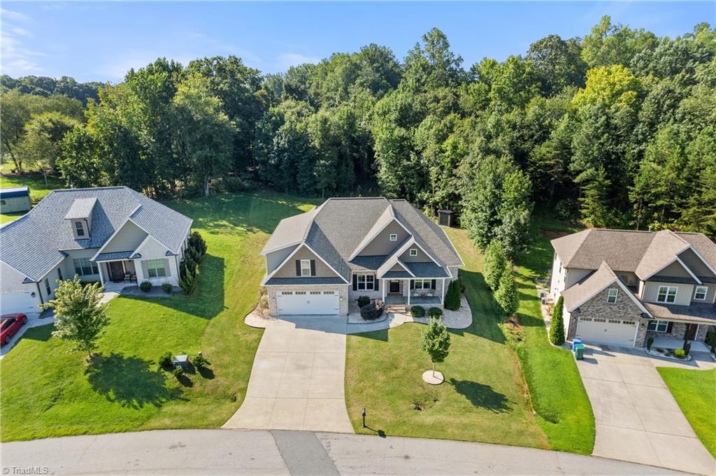 Clemmons, North Carolina 27012, United States, 4 Bedrooms Bedrooms, ,3 BathroomsBathrooms,Residential,Pending,190680