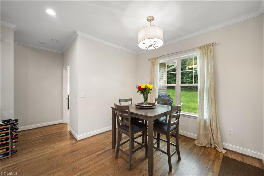 Clemmons, North Carolina 27012, United States, 4 Bedrooms Bedrooms, ,3 BathroomsBathrooms,Residential,Pending,190680