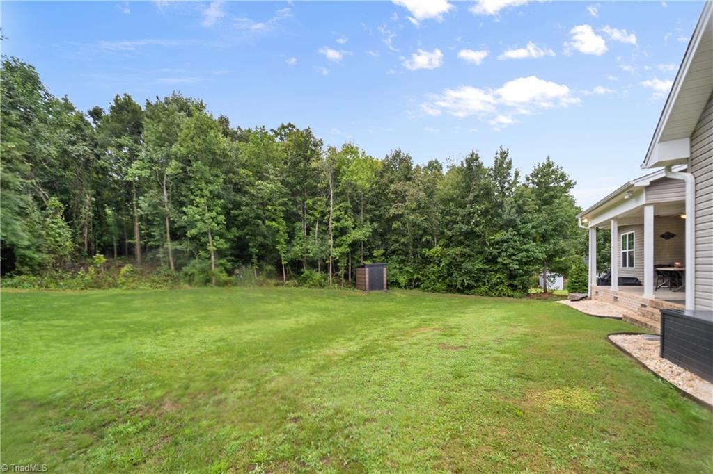 Clemmons, North Carolina 27012, United States, 4 Bedrooms Bedrooms, ,3 BathroomsBathrooms,Residential,Pending,190680