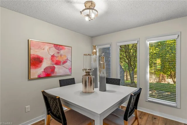306 N Lindell Road Unit E, photo 3 of 34