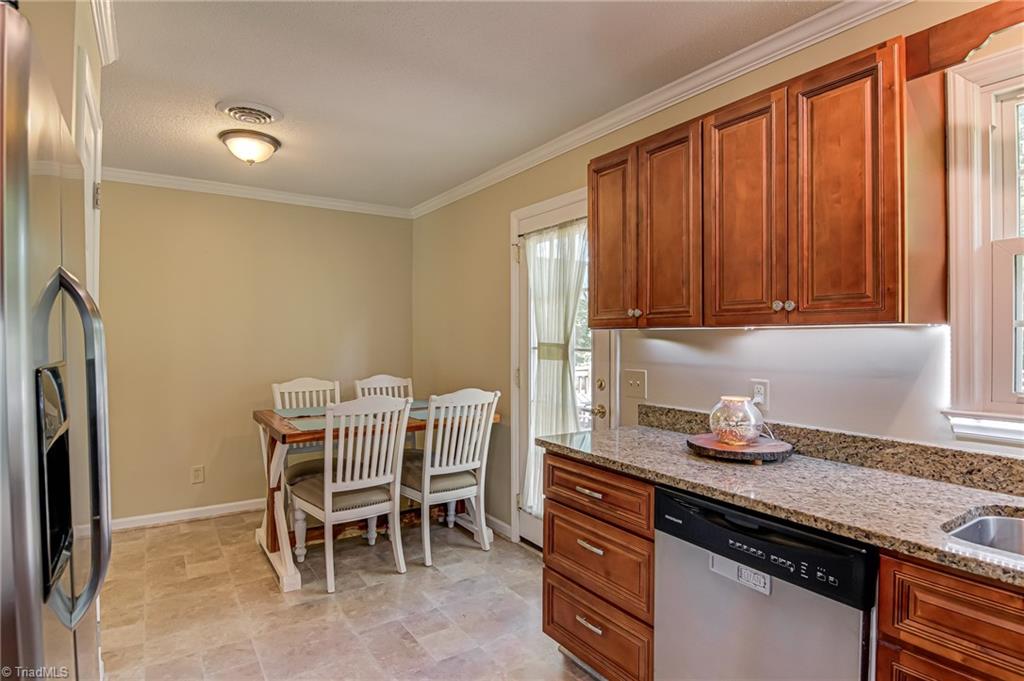 3255 Wide Country Road, Pfafftown, North Carolina image 12
