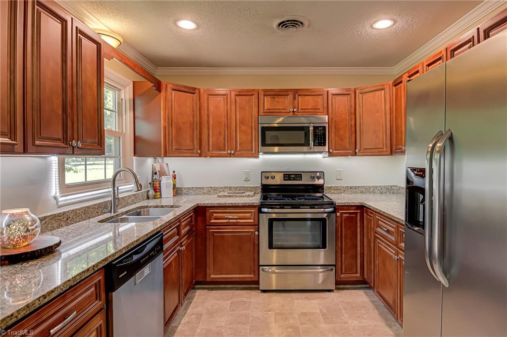 3255 Wide Country Road, Pfafftown, North Carolina image 10