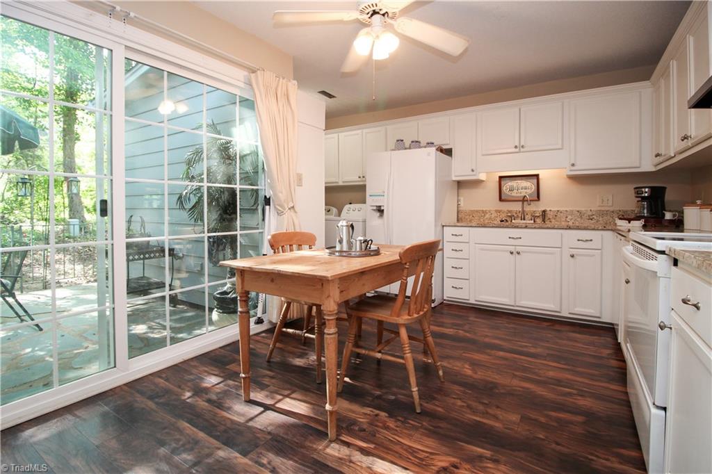 21 Park Village Lane #E, Greensboro, North Carolina image 16