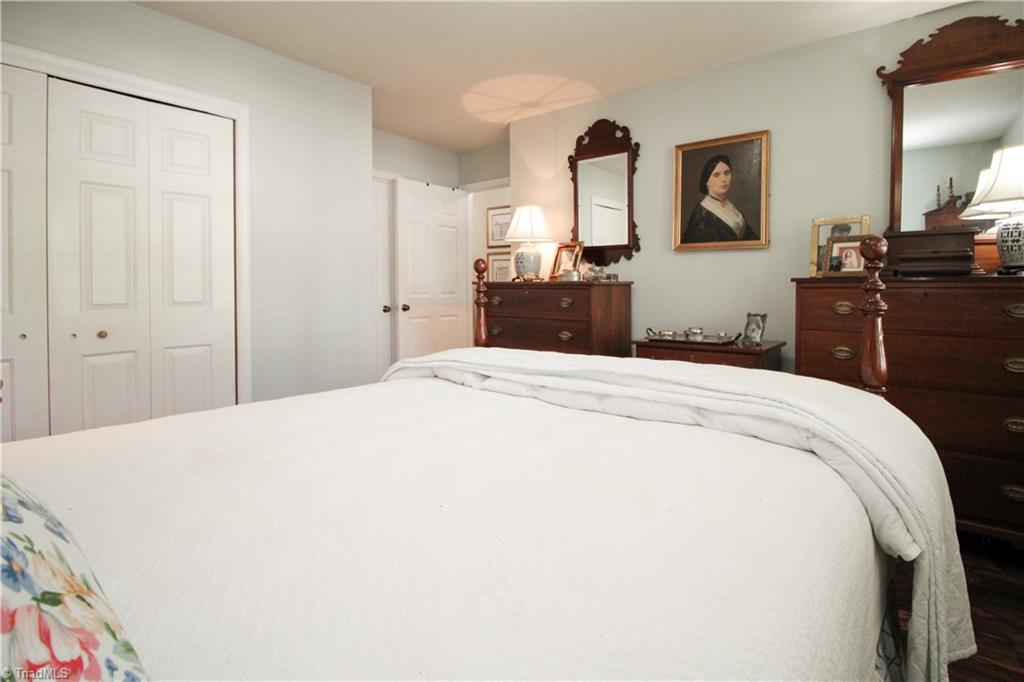 21 Park Village Lane #E, Greensboro, North Carolina image 26
