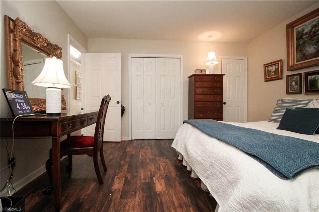 21 Park Village Lane #E, Greensboro, North Carolina image 19