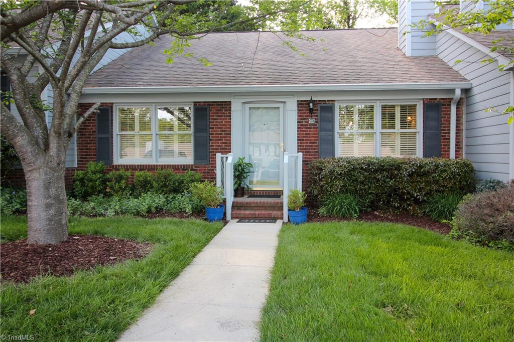 21 Park Village Lane #E, Greensboro, North Carolina image 2