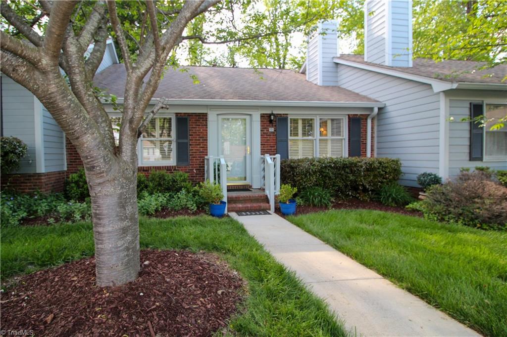 21 Park Village Lane #E, Greensboro, North Carolina image 3