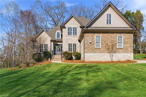 Homes For Sale - 166 Fieldwood Drive<br/> Advance, NC 27006